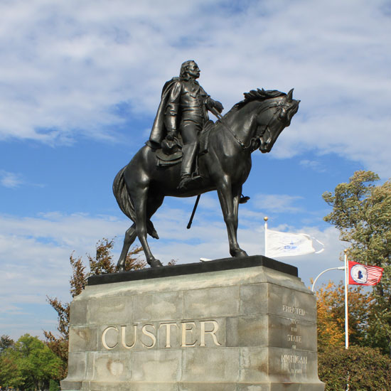 statue of General George Custer on horse
